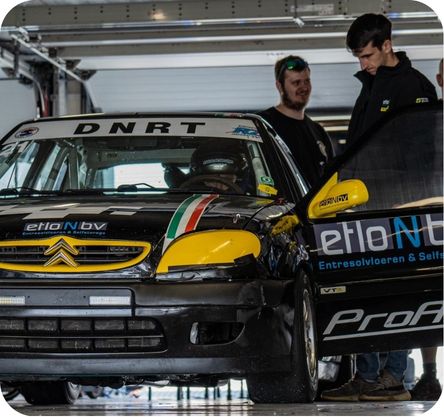 Ik tijdens een raceweekend